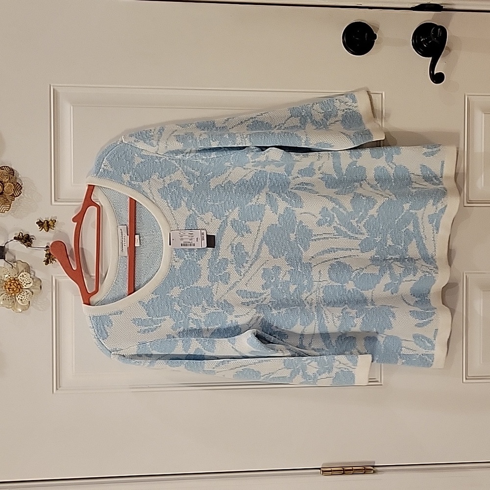 Nwt sweater